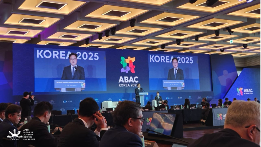 Speaker Woo Won-shik of the National Assembly of the Republic of Korea Urges Policy, Business, and Legislative Cooperation for Peace-Centered Prosperity at ABAC IV in Busan
